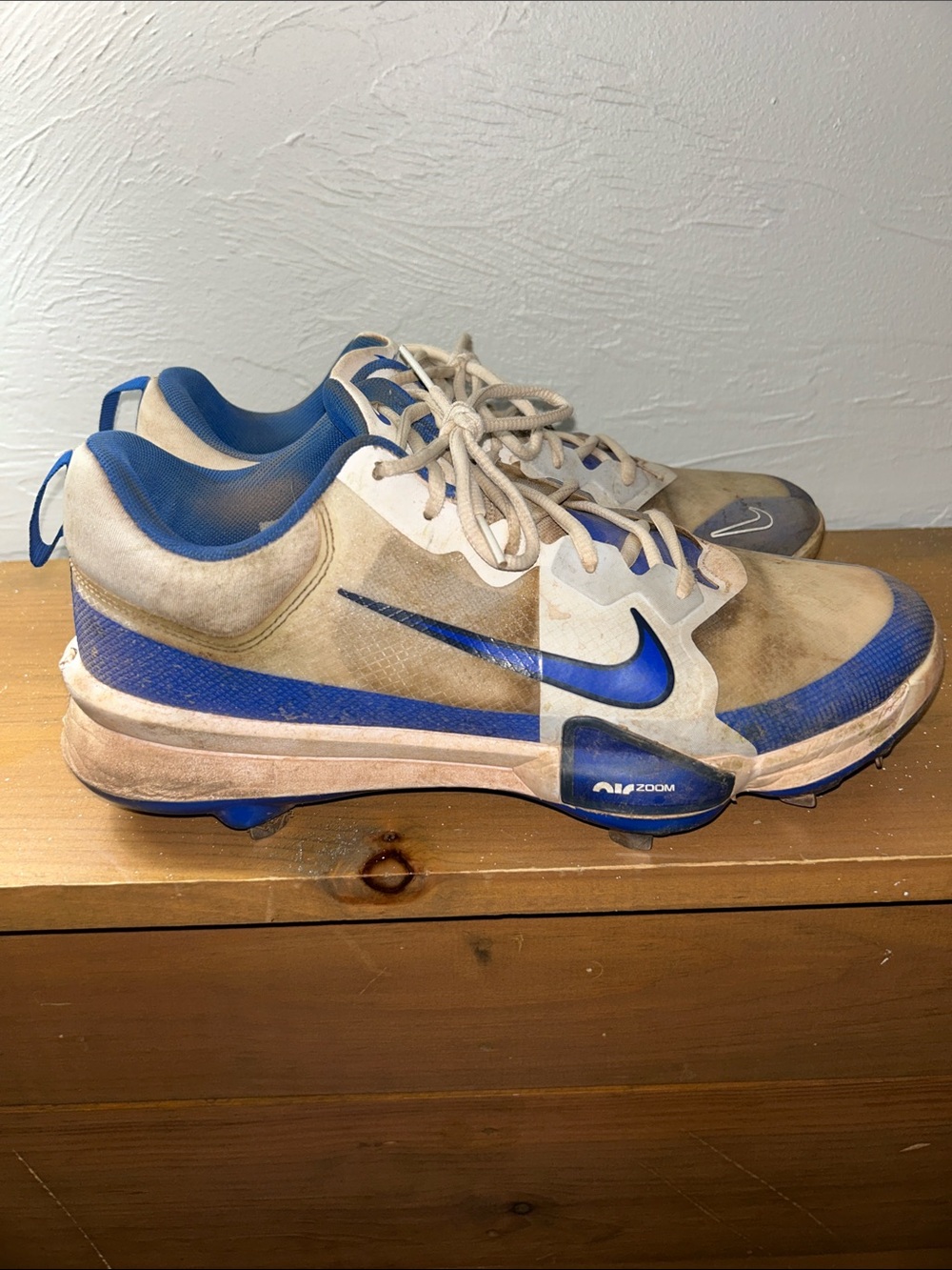 Nike Trout Baseball Cleats in White and Blue